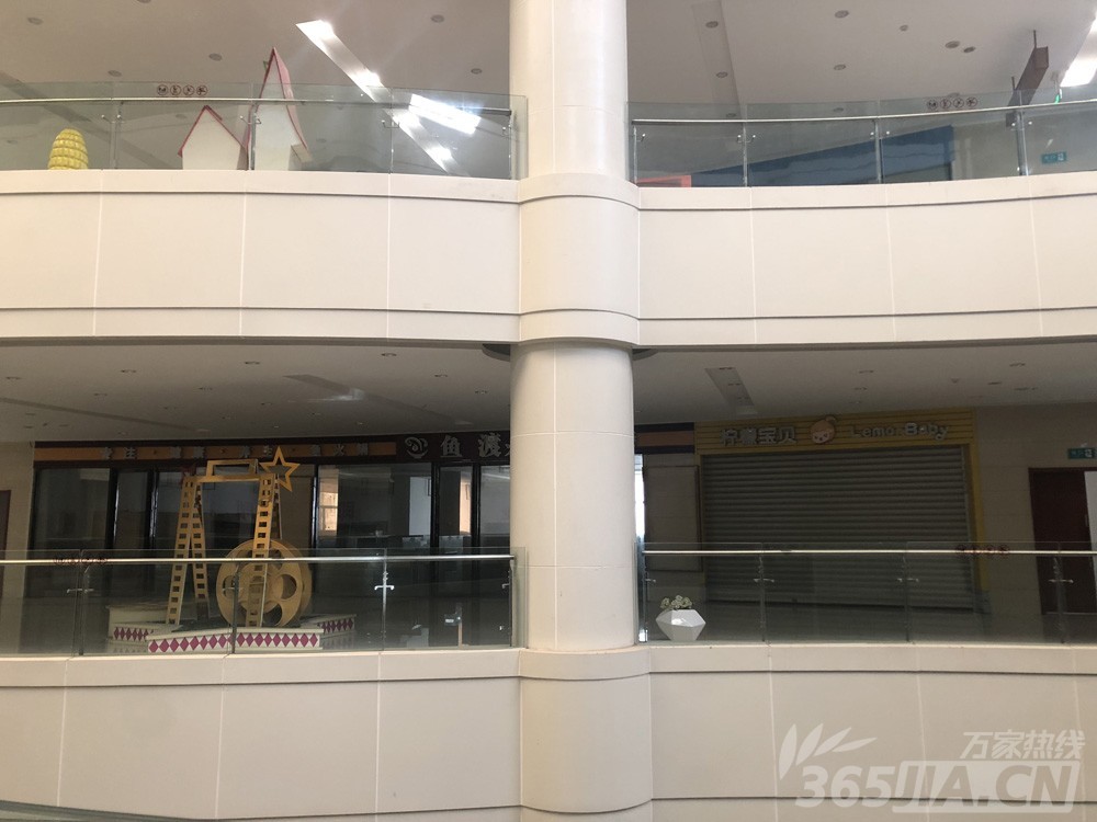 hth官网入口|伦敦货车冲撞事件致1死8伤 警方视为潜在恐袭调查(图1) hth官网入口