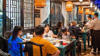 曝莱万今夏仍要离队 已委托经纪人与4豪门联系:hth官网入口(图2) hth官网入口